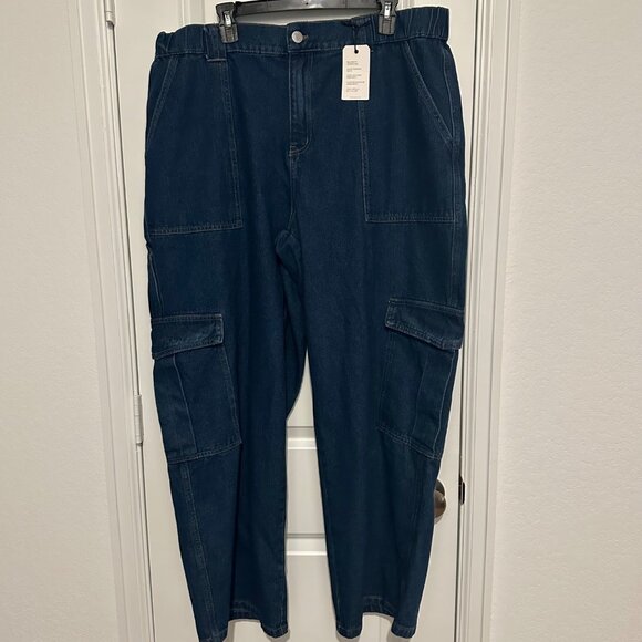 Forever 21 Denim - Forever 21 Plus Relaxed Fit Straight Leg Denim Cargo Pants Size 16